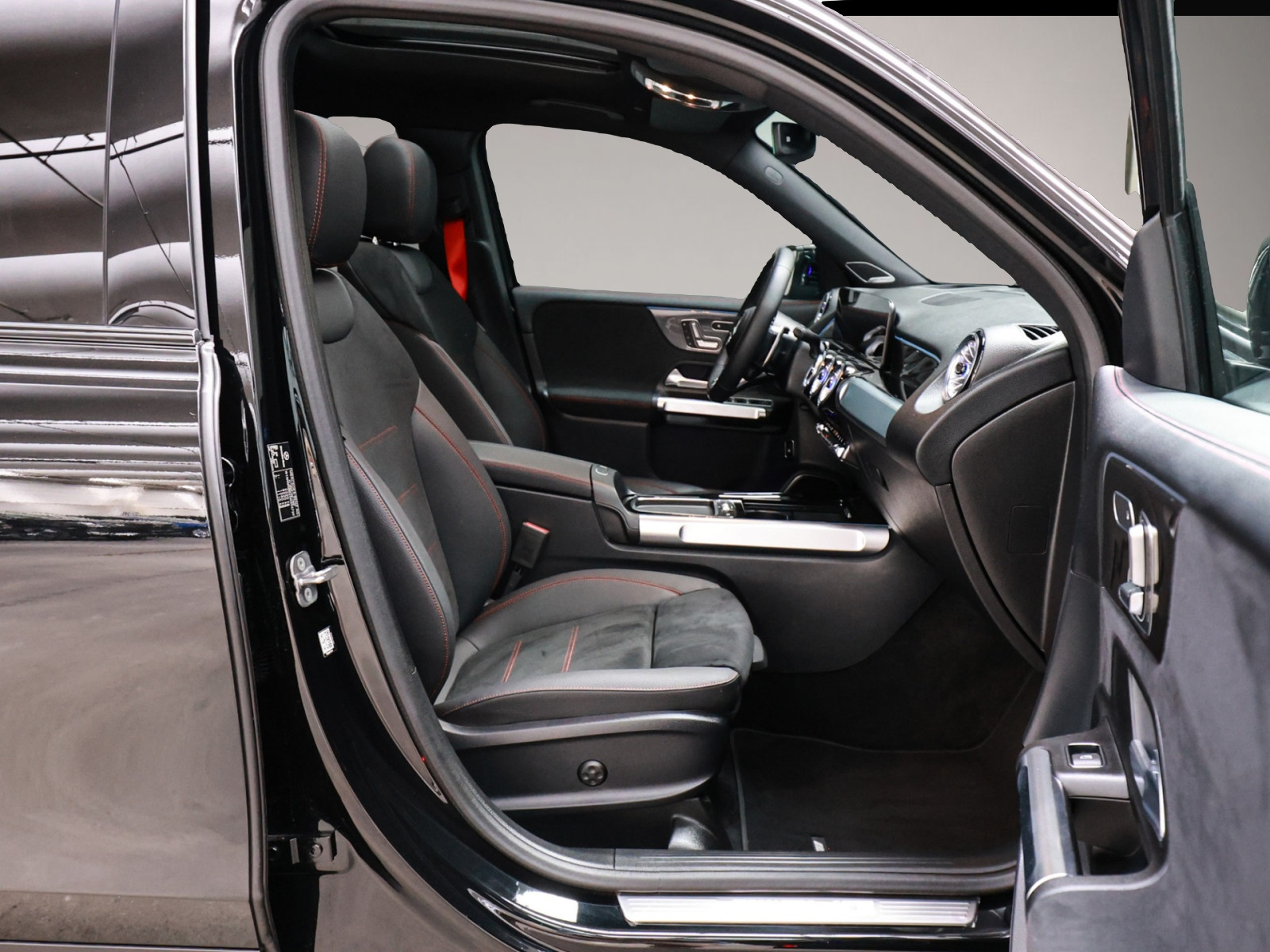 Bild 2 Mercedes-Benz GLB 35 AMG
