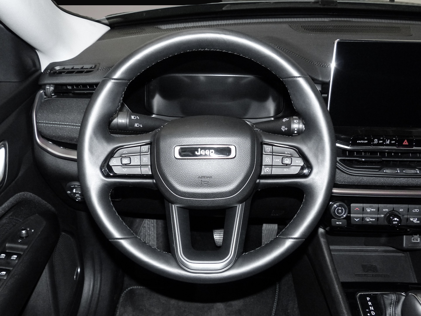 Bild 6 Jeep Compass E-HYBRID - UPLAND - WINTERPAKET - TECHNO