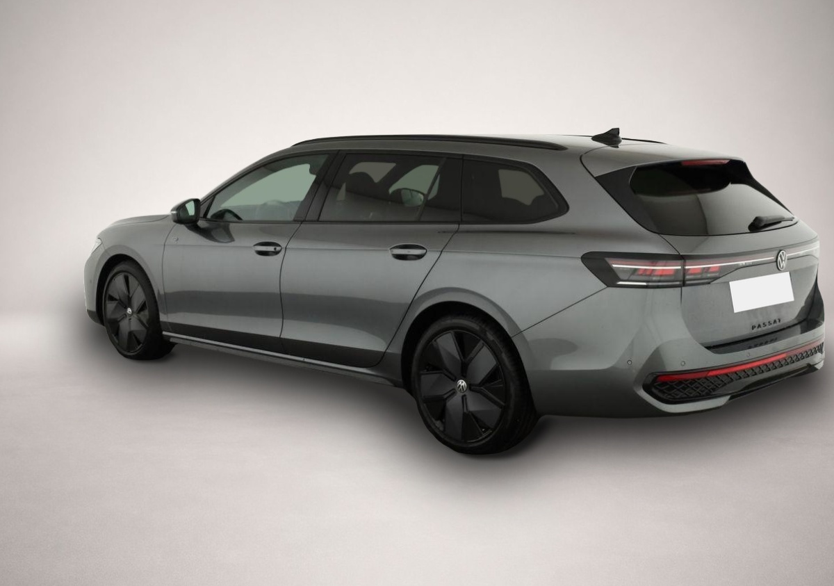 Volkswagen Passat Variant Passat Variant 2.0 TSI DSG 4M R-LINE Black, HUD, - Thumbnail 4