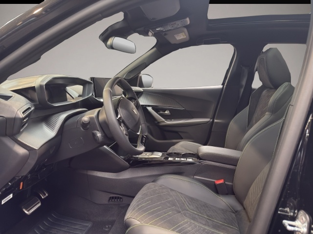 Bild 4 Peugeot 2008 MILD-HYBRID 145 GT PANO PDC SHZ CARPLAY
