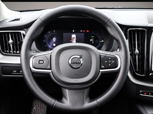 Bild 5 Volvo XC60 Core Recharge Plug-In Hybrid AWD StandHZG D