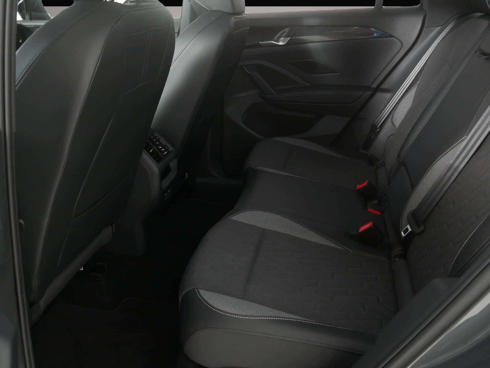 Bild 3 Volkswagen Tiguan 1.5 eTSI GOAL