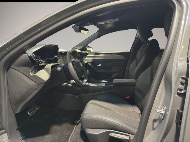 Bild 7 Peugeot 308 SW Hybrid 136 GT 1.2 EU6e CARPLAY PDC RFK