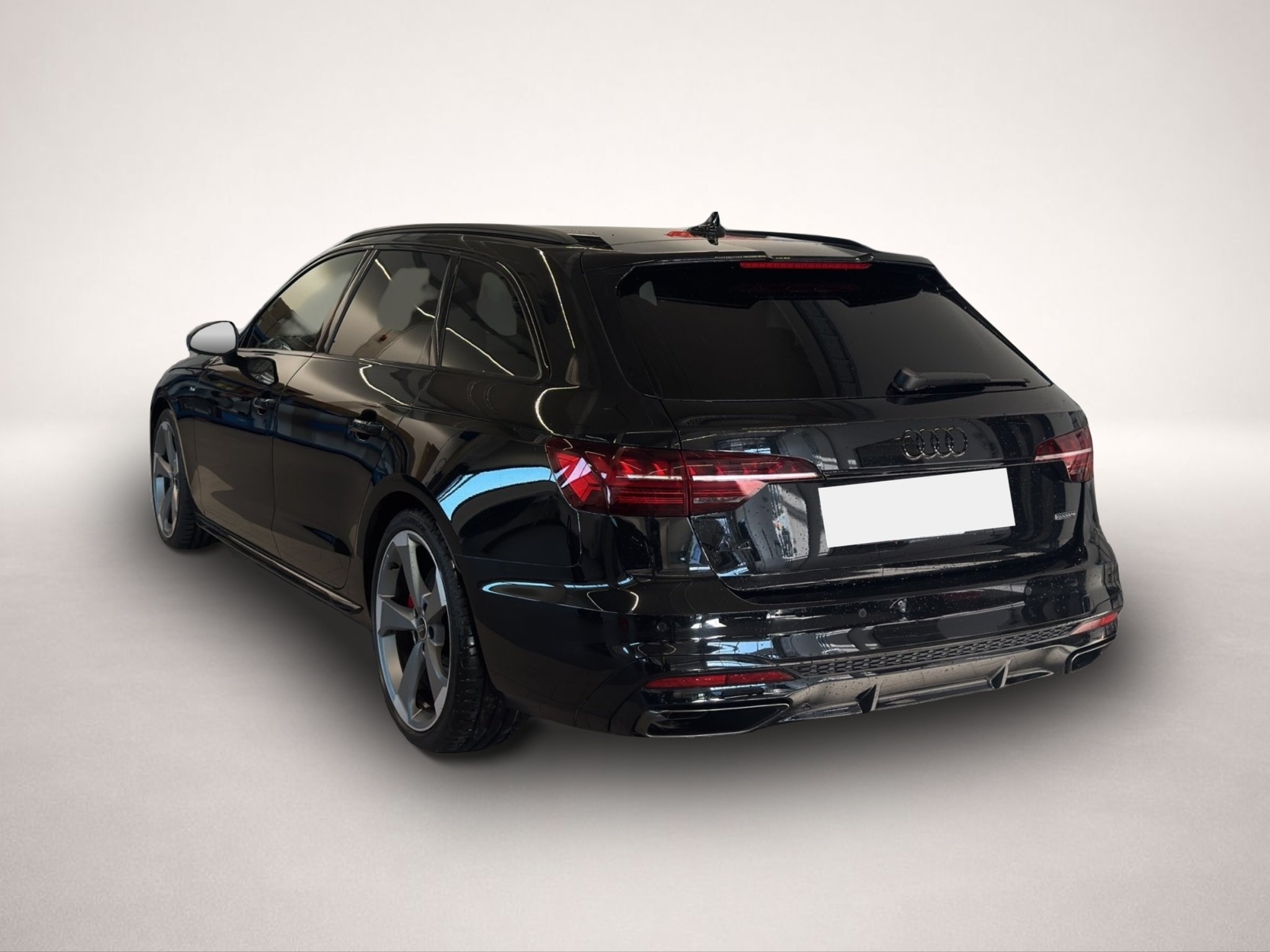 Fotografie 4 des Audi A4 AVANT 45 2.0 TFSI +QUATTRO+ S-LINE EDITION MA