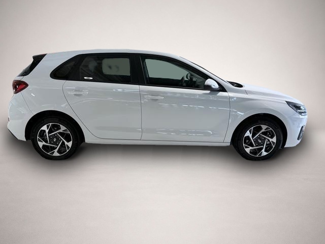 Bild 4 Hyundai i30 GO! 1.0 T-GDI 73kW (100PS) 2-Zonen-Klimaautom...