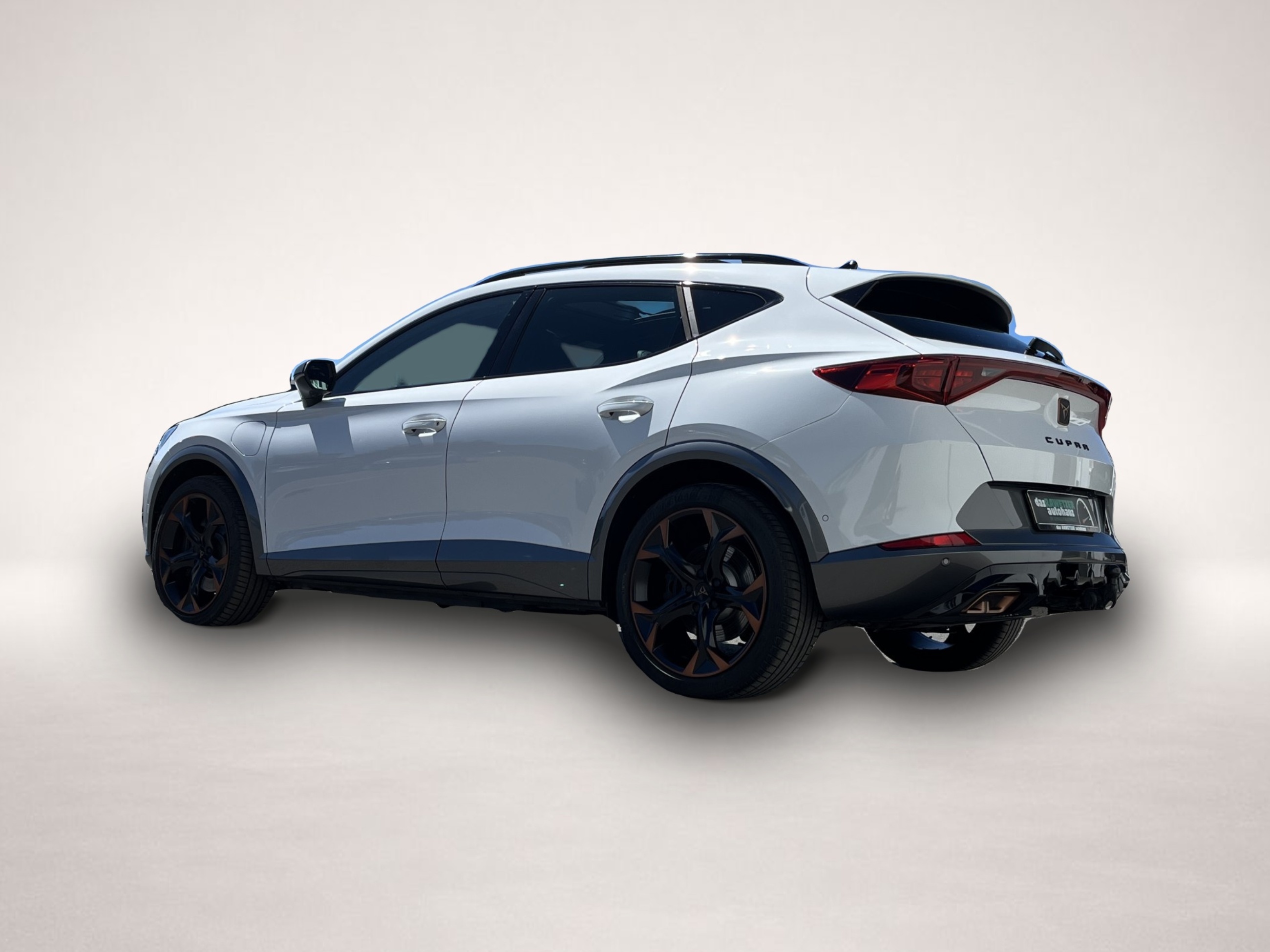 Fotografie des Cupra Formentor VZ 1.4 TSI e-Hybrid AHK PANO el.Klappe