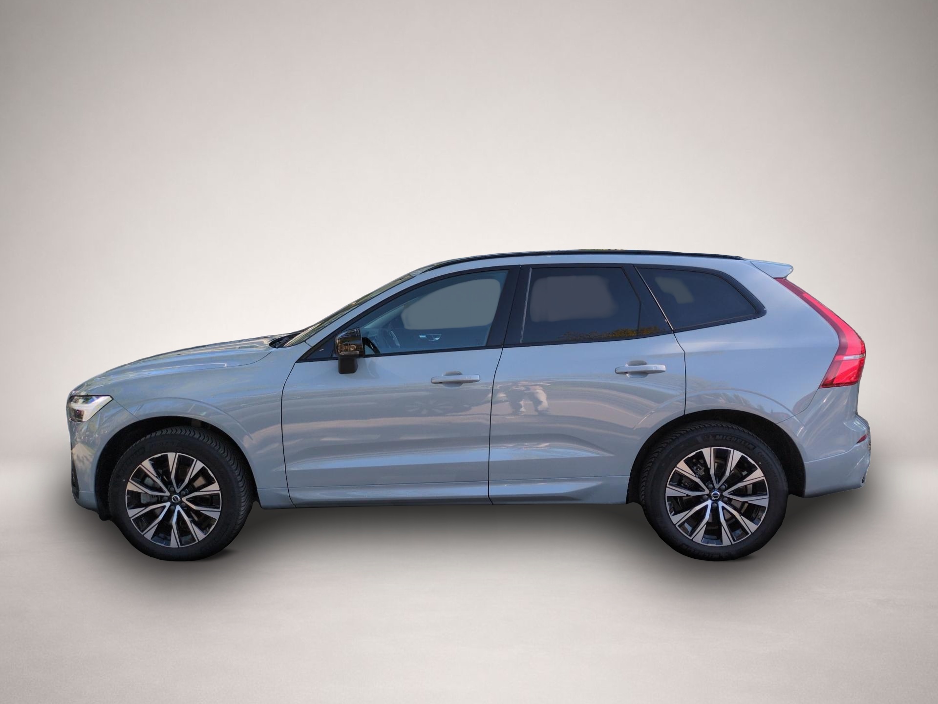 Bild 6 Volvo XC60 XC 60 Plus Dark 2WD