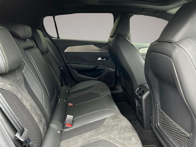 Bild 5 Peugeot 308 Hybrid 145 GT 308 Hybrid 145 GT e-DCS6 *Pano*36.