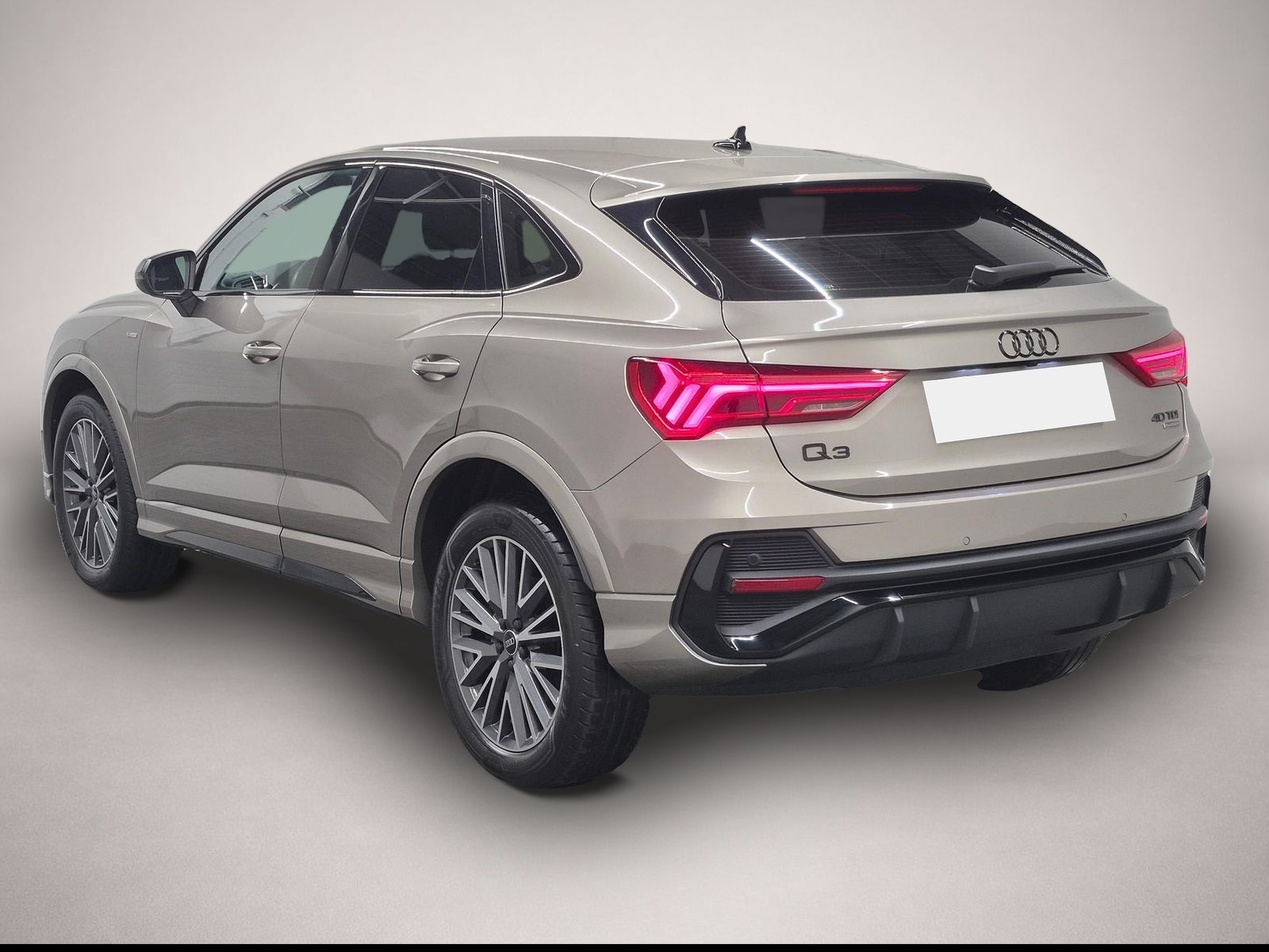 Bild 3 Audi quattro Q3 Sportback quattro S-Line Matrix/Stdhzg/Sonos