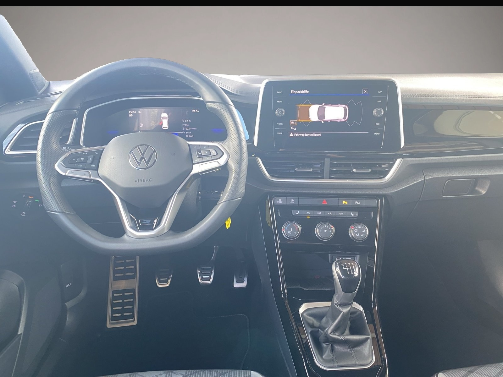 Bild 8 Volkswagen T-Roc 1.5 TSI R-Line ACC+LED+SHZ+Fernlichtass.