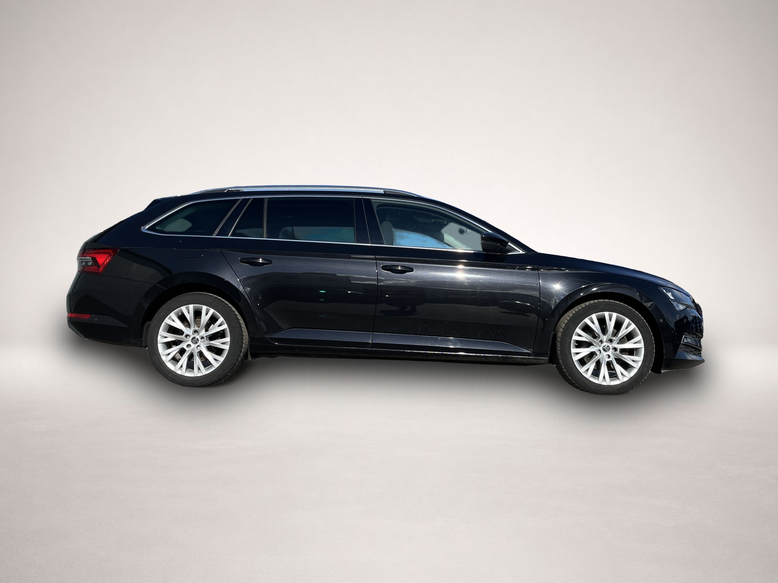 Fotografie 4 des Skoda Superb Combi 2.0 TDI DSG Style 169¤ m.20% Anz. A