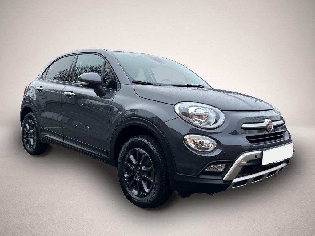 Fotografie 2 des Fiat 500X 1.4 Multiair Automatik 4x4 Cross Plus Pano