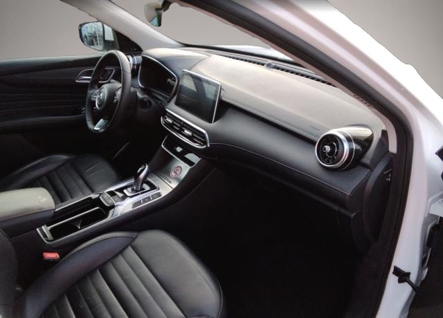 Bild 3 MG HS 1.5T DCT7 Luxury 2WD 119 kW (162 PS), Automat