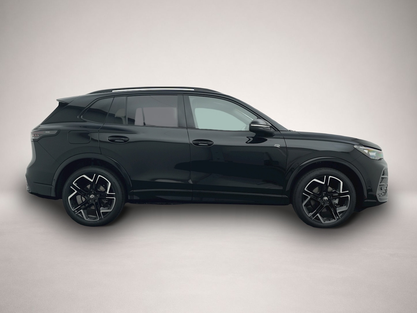 Bild 6 Volkswagen Tiguan 1.5 eTSI DSG R-Line BLACK-STYLE 5-J-GAR A