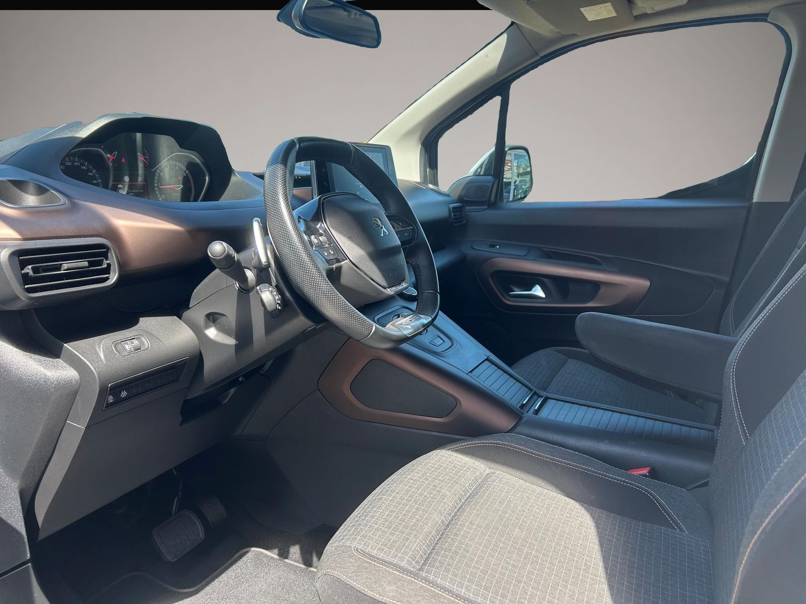 Bild 5 Peugeot Rifter 1.5HDI GT-Line L1 Navi SHZ Assist