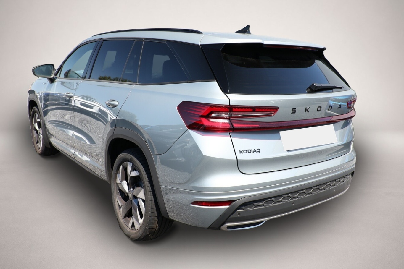 Bild 4 Skoda Kodiaq Sportl AHK Pano Matrix Nav Kessy ACC SunS