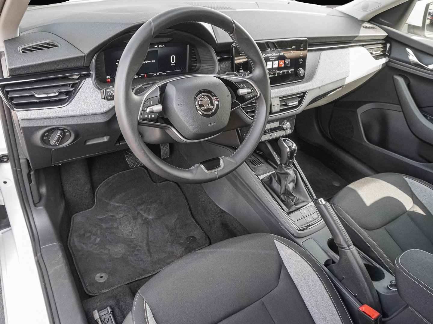 Bild 7 Skoda Kamiq 1.0 TSI DSG Selection AHK LM KESSY