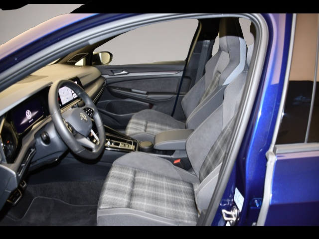 Fotografie 3 des Volkswagen Golf 8 VIII TDI 2.0 DSG GTD HeadUp/Stand/Pano/AH