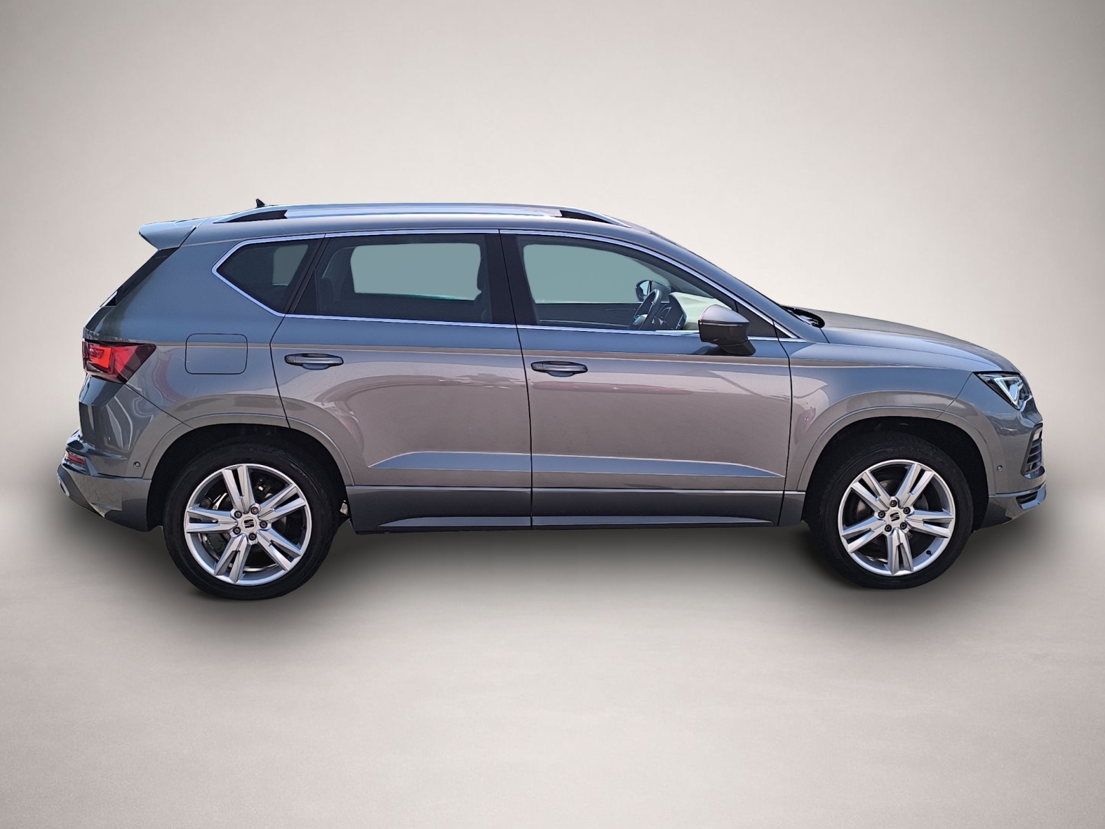 Bild 8 Seat Ateca 1.5 TSI FR AHK LED NAVI RFK ACC