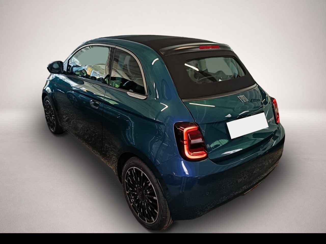 Bild 4 Fiat 500 Icon Cabrio MHEV El. Verdeck LED SHZ Freispr