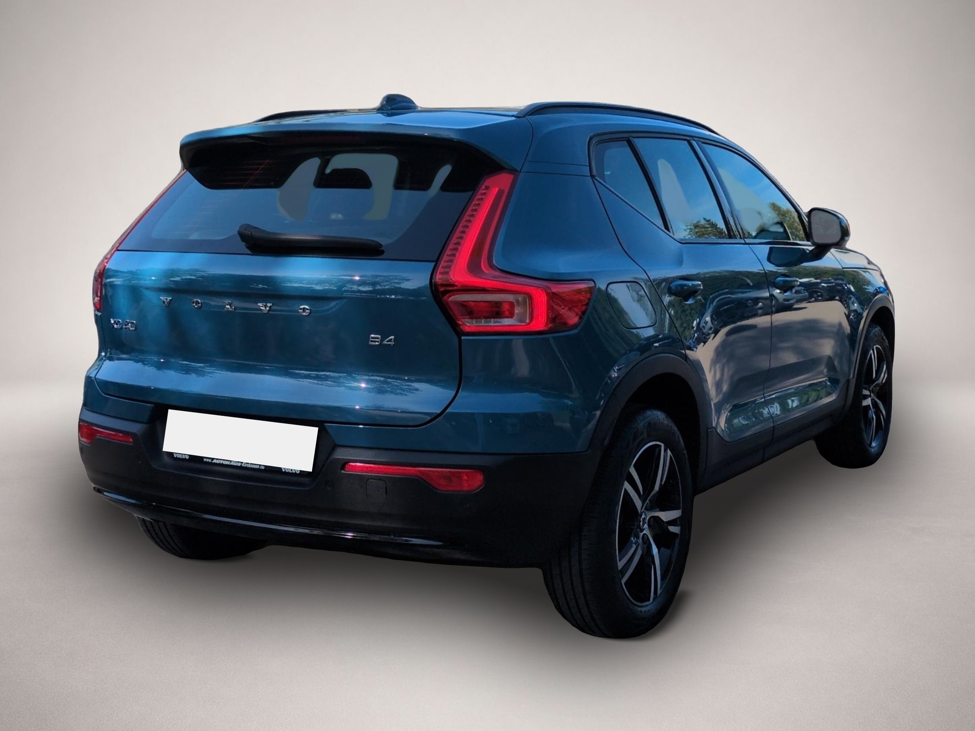 Bild 3 Volvo XC40 B3 (Benzin) Plus Dark 2WD Automatik Bluetoo