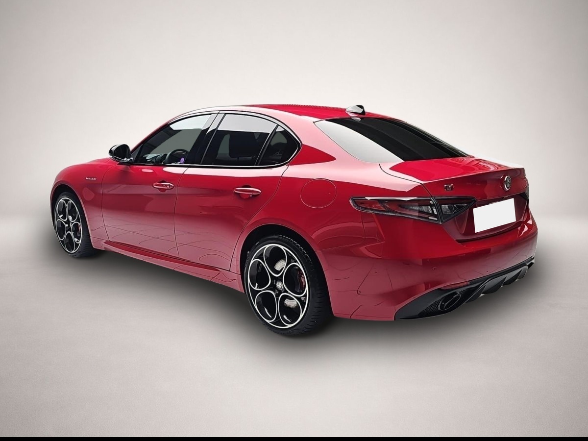 Fotografie 3 des Alfa Romeo GIULIA 2.2 DIESEL 16V Q4 VELOCE TECHNOLOGIE PAKE
