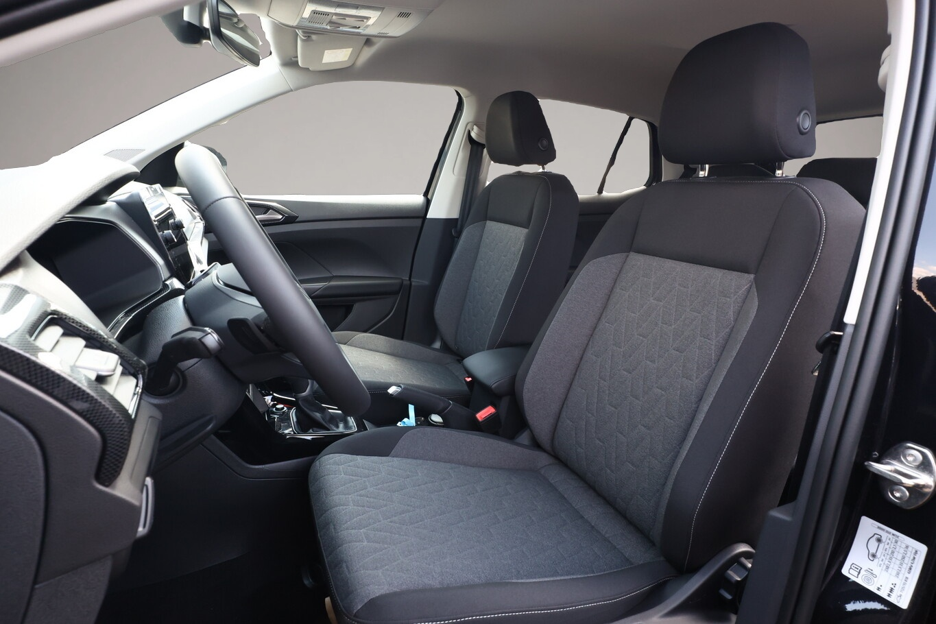 Fotografie 5 des Volkswagen T-Cross DSG Matrix 2ZKlima PrivG KAM R2D SHZ PDC