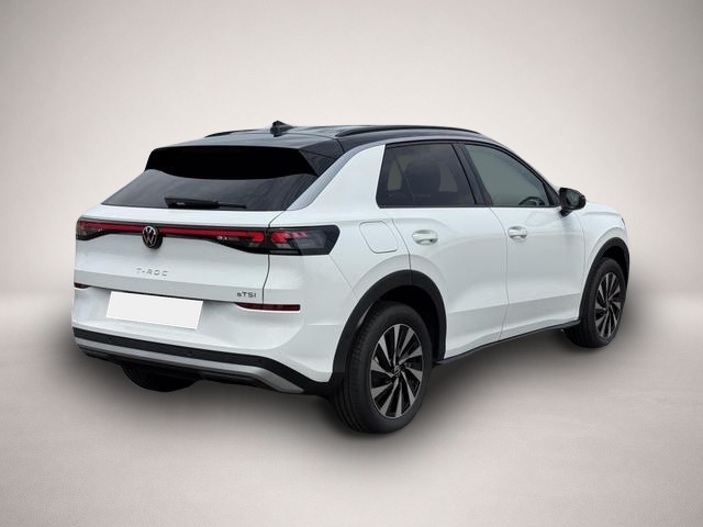 Bild 4 Volkswagen T-Roc 1,5 eTSI DSG LIFE LED Plus Anhängerkupplu.