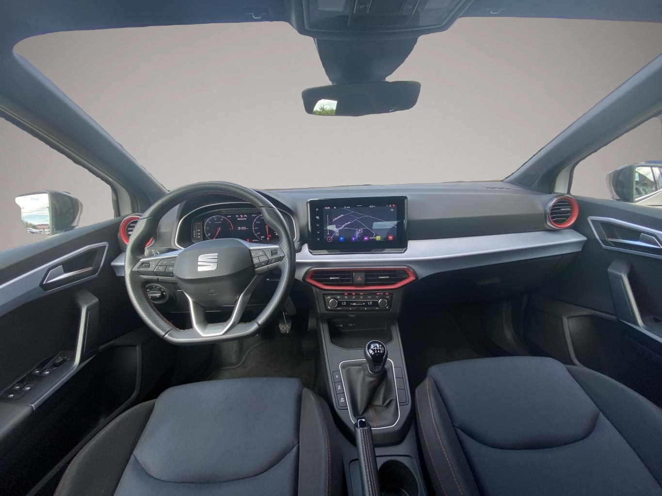 Bild 8 Seat Ibiza 1.0 TSI FR VIRTUAL-COCKPIT+NAVI-PRO+LED+FU