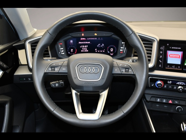 Bild 5 Audi A1 allstreet 30 TFSI S tronic LED