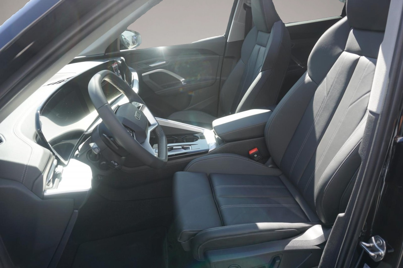 Fotografie 7 des Audi Q5 S line 40 TDI quattro Luftfederung ACC Pano S
