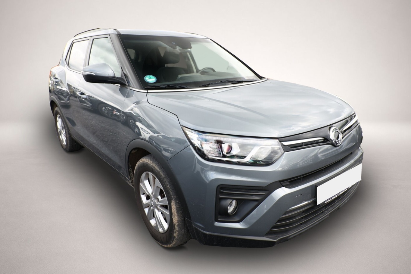 Bild 2 Ssangyong Tivoli 1.5 T-GDI 163 Aut. Onyx Kam SHZ Temp LM16