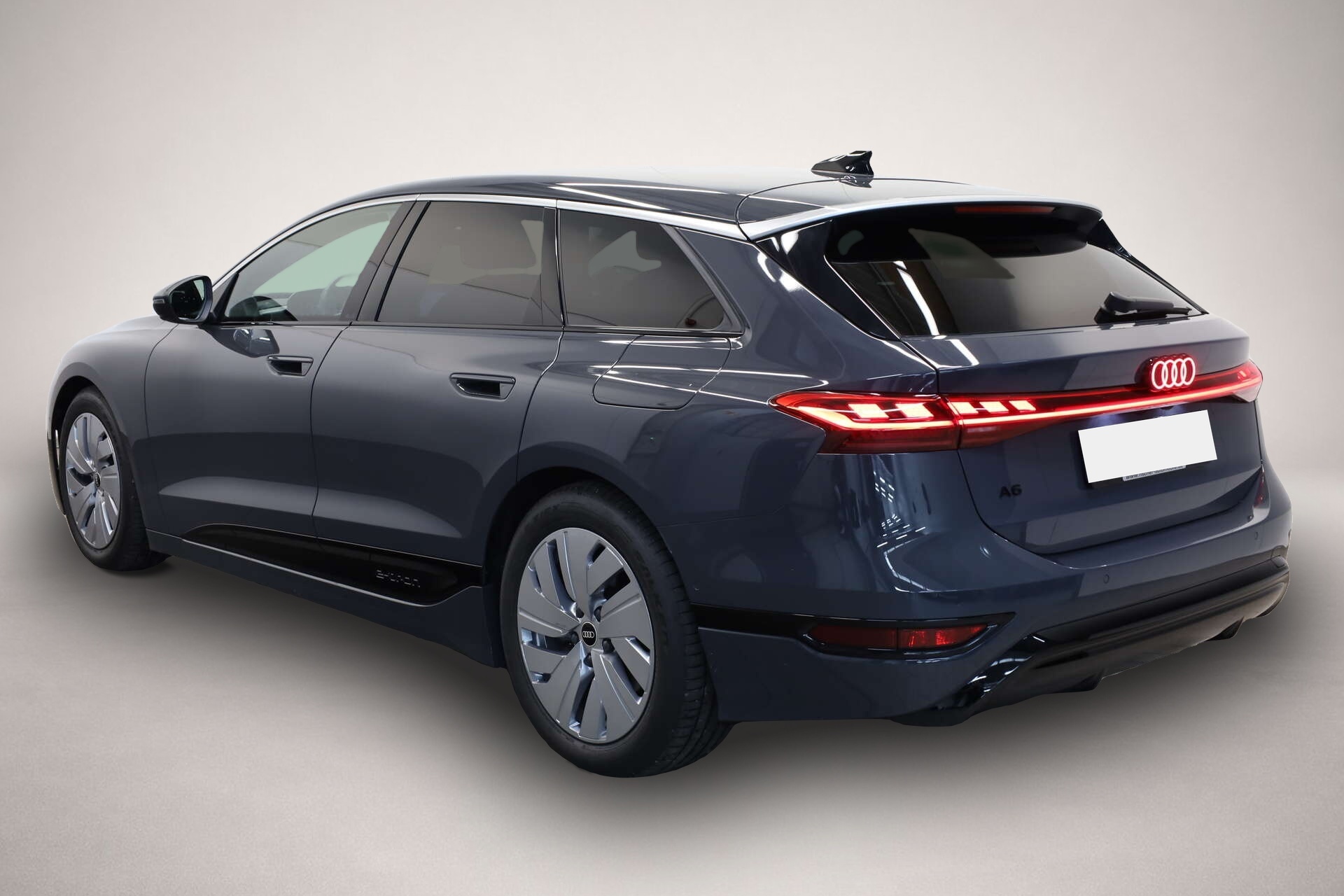 Fotografie 3 des Audi e-tron A6 Avant e-tron