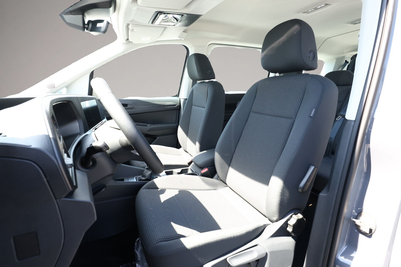 Fotografie des Volkswagen Caddy Maxi Life 7S SHZ 16