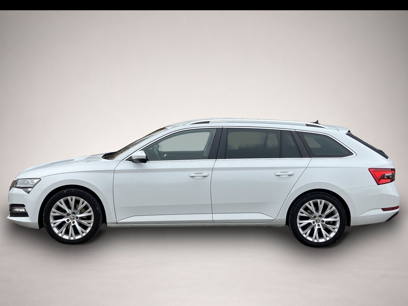 Fotografie 2 des Skoda Superb Combi 2.0 TDI DSG Style 18"+DCC+NAVI+AHK+
