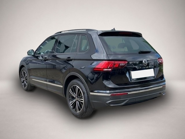 Bild 3 Volkswagen Tiguan 2.0 TSI DSG 4M Life Navi,LM18,Sport-Paket