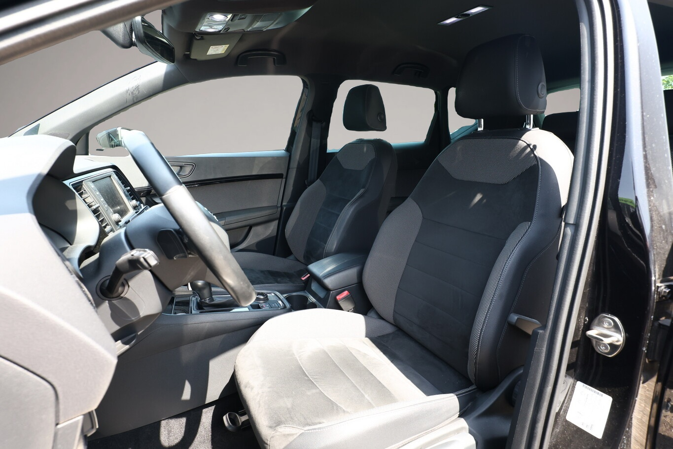 Bild 5 Seat Ateca 1.5 TSI 150 DSG 4Drive Xcellence Nav PDC