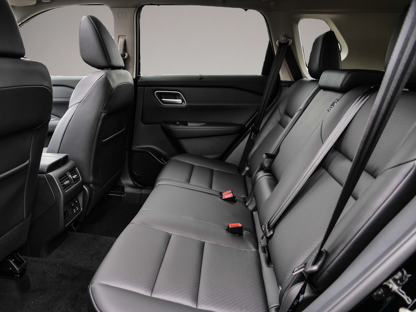 Bild 5 Nissan X-Trail Tekna 1.5 VC-T MHEV 163PS Xtronic 4x2 PG