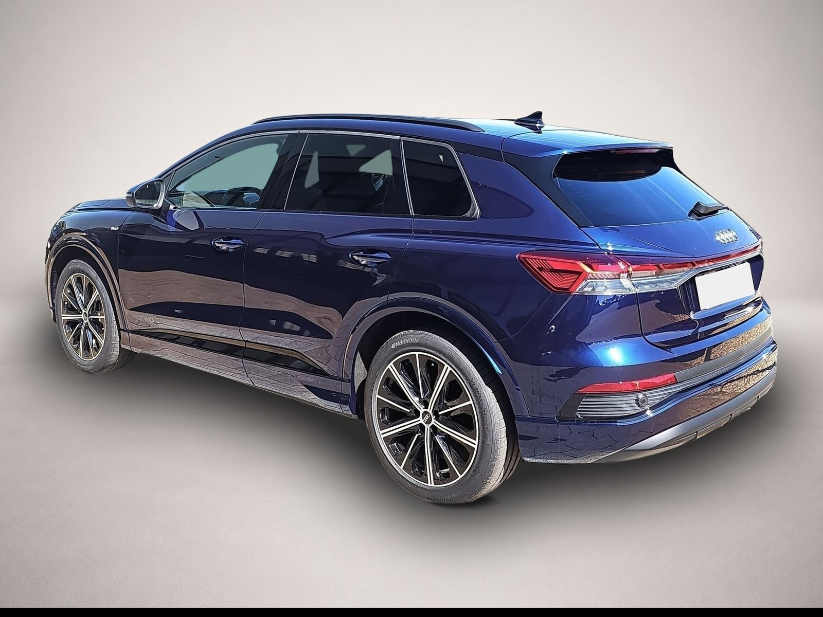 Bild 5 Audi Q4 e-tron 45 S quattro / Ext.Paket S-line / Pano