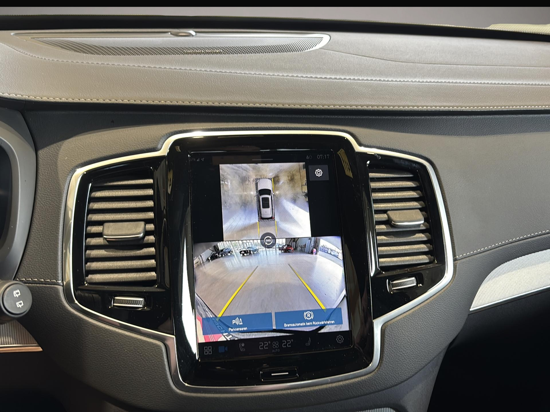 Volvo XC90 XC 90 Ultra Dark Recharge Plug-In Hybrid AWD - Thumbnail 6
