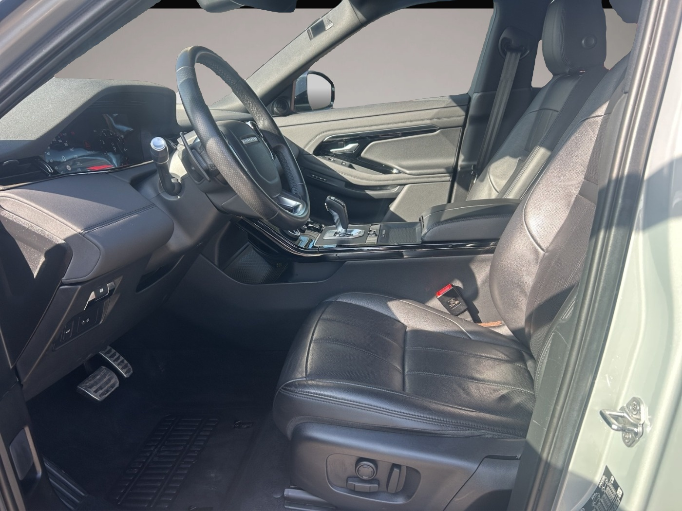 Bild 7 Land Rover Range Rover Evoque R-Dynamic SE 360° BlackP 20