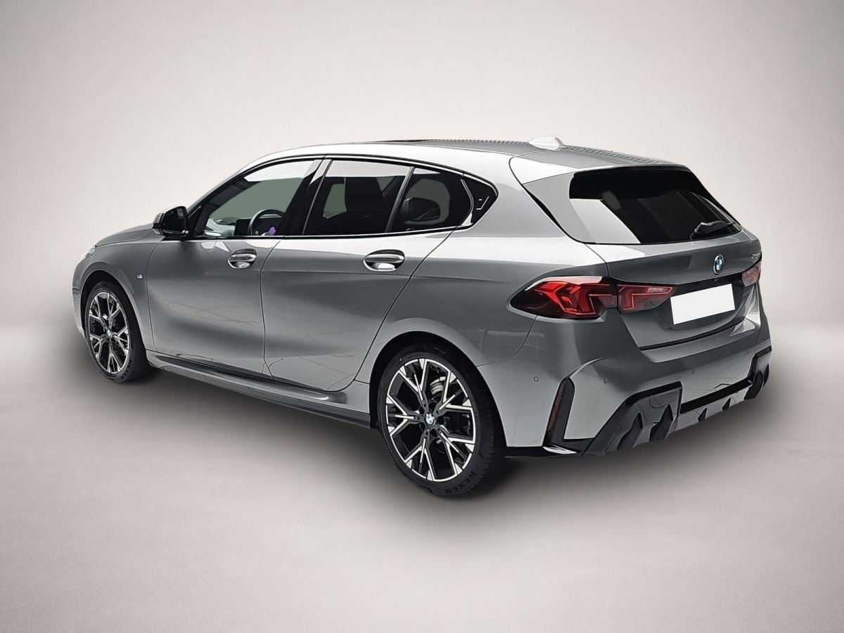 Fotografie 3 des BMW 120 D AUTO. M SPORT NAVI LED INNOVATION HUD AHK