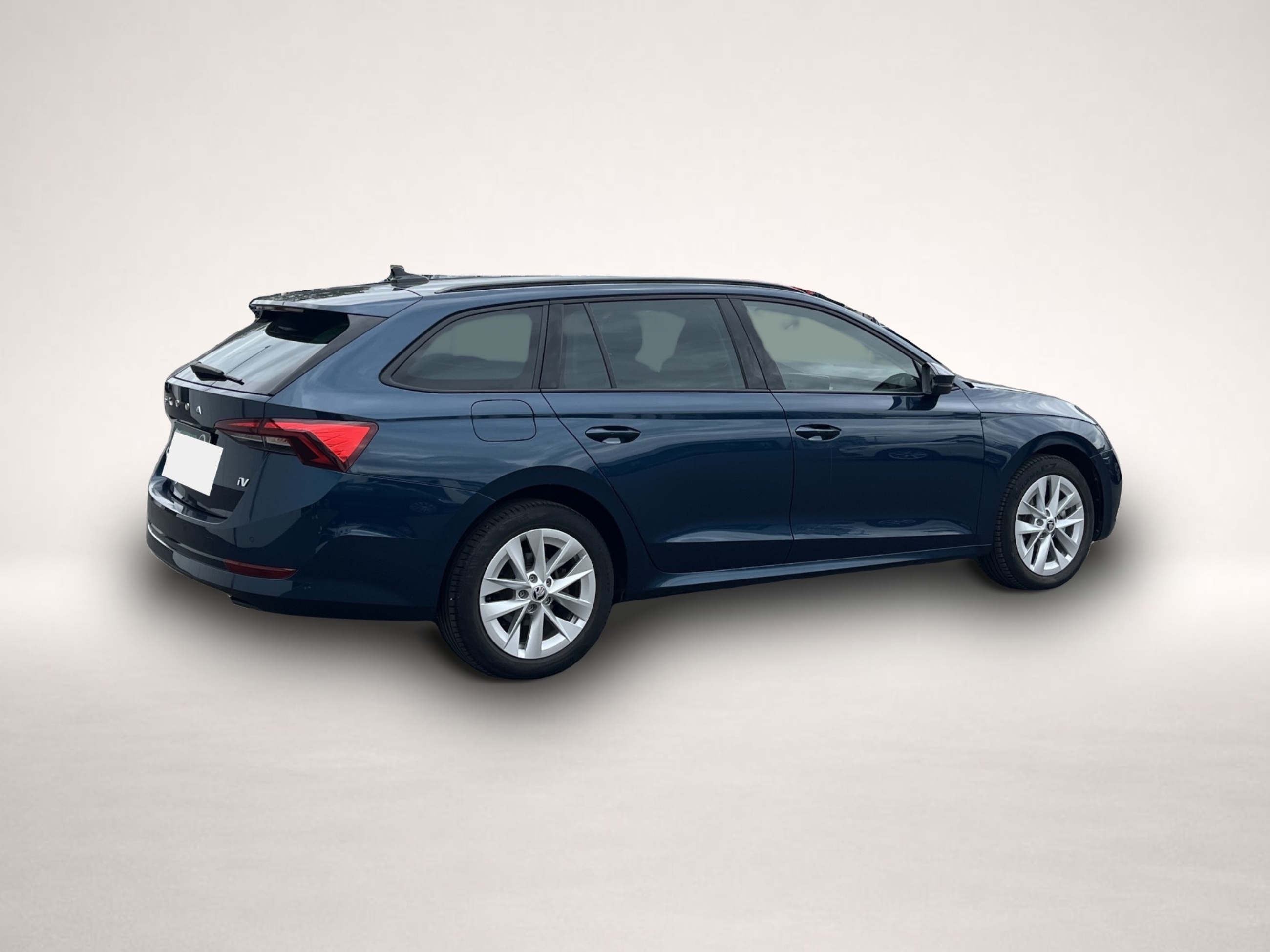 Bild 7 Skoda Octavia Combi 1.4 TSI e-Hybrid Blackline 156¤ m.