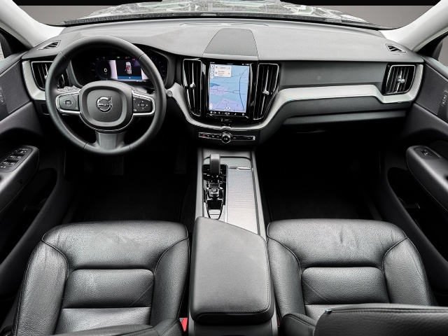 Bild 5 Volvo XC60 Core 2WD AHK Digitales Cockpit Soundsystem