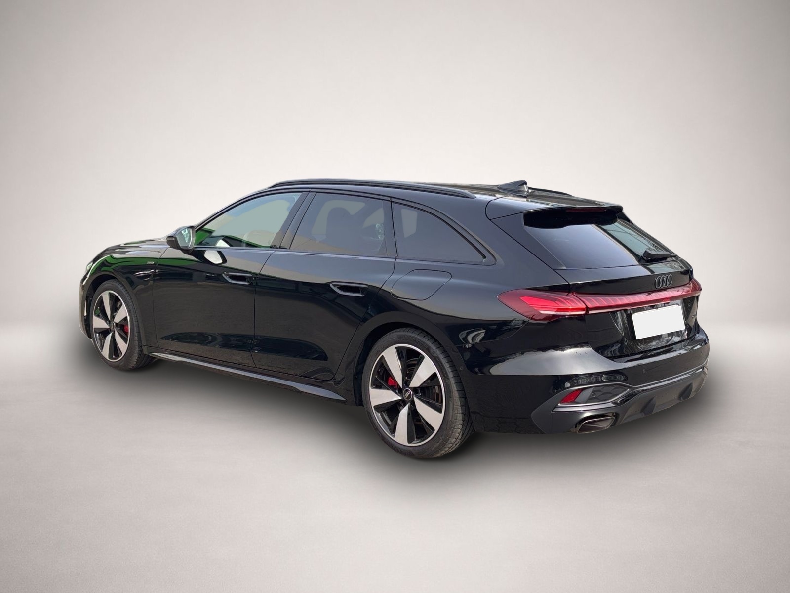 Fotografie 3 des Audi A5 Avant TFSIe e-hybrid qu. S-Line