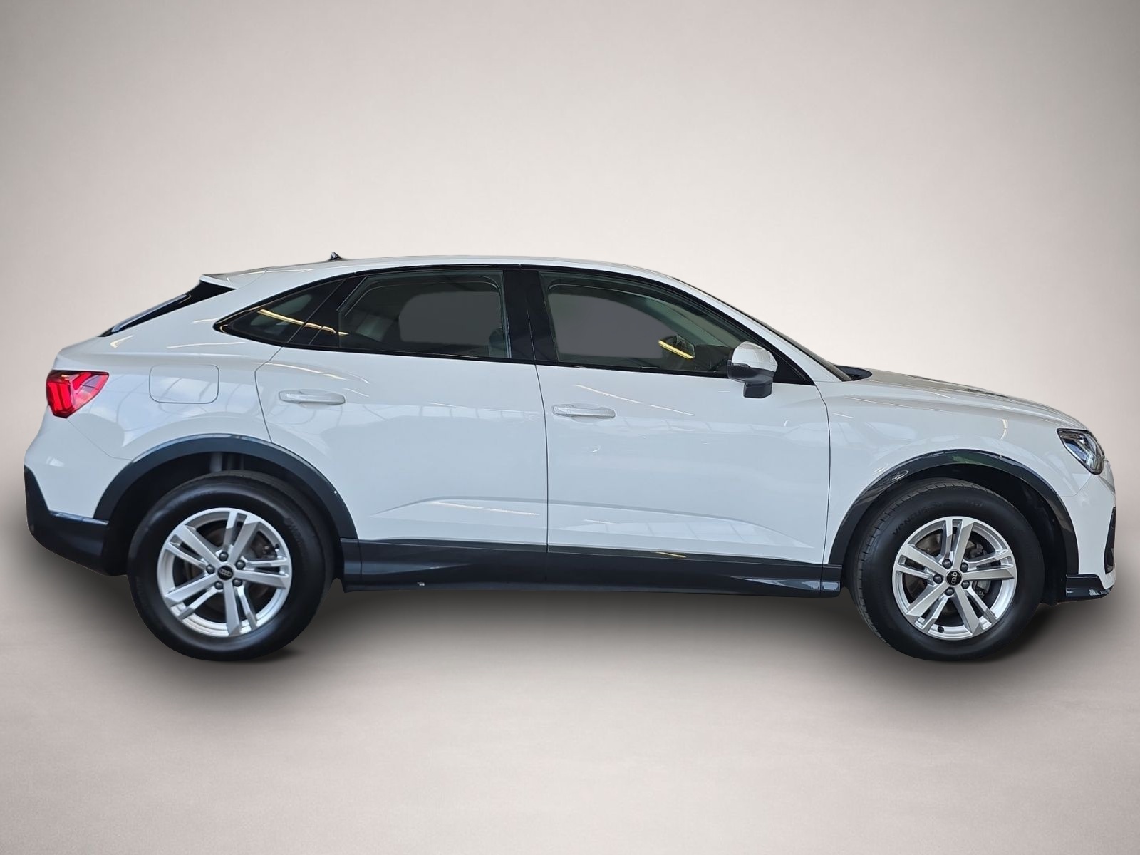 Bild 6 Audi Q3 Sportback 35 TDI schwarzpaket*AHK*LED*Navi*