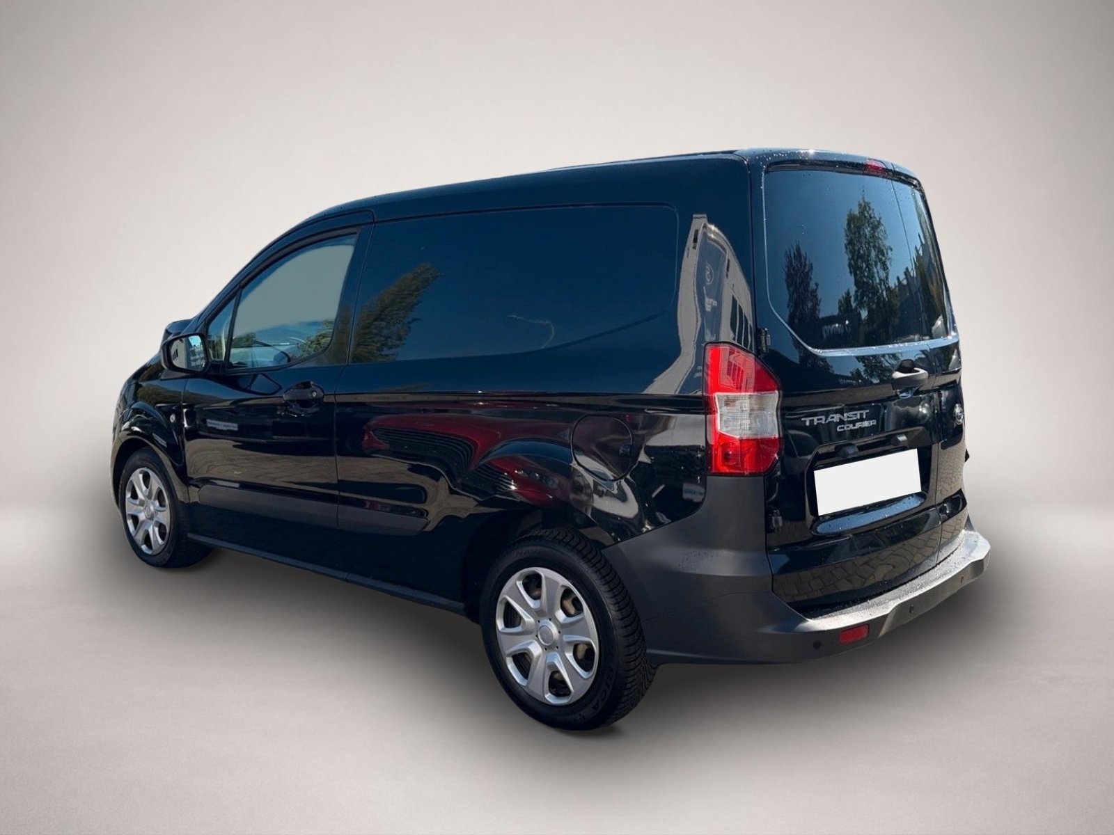 Fotografie Ford Transit Courier Trend Klima Parksen.