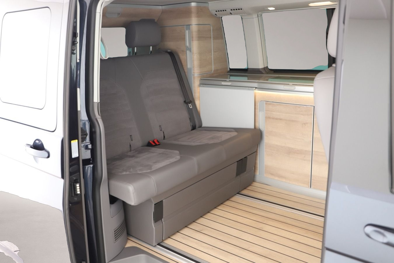 Fotografie 5 des Volkswagen T6 California T6.1 California 2.0 4M TDI DSG LED/ACC/Standhzg.