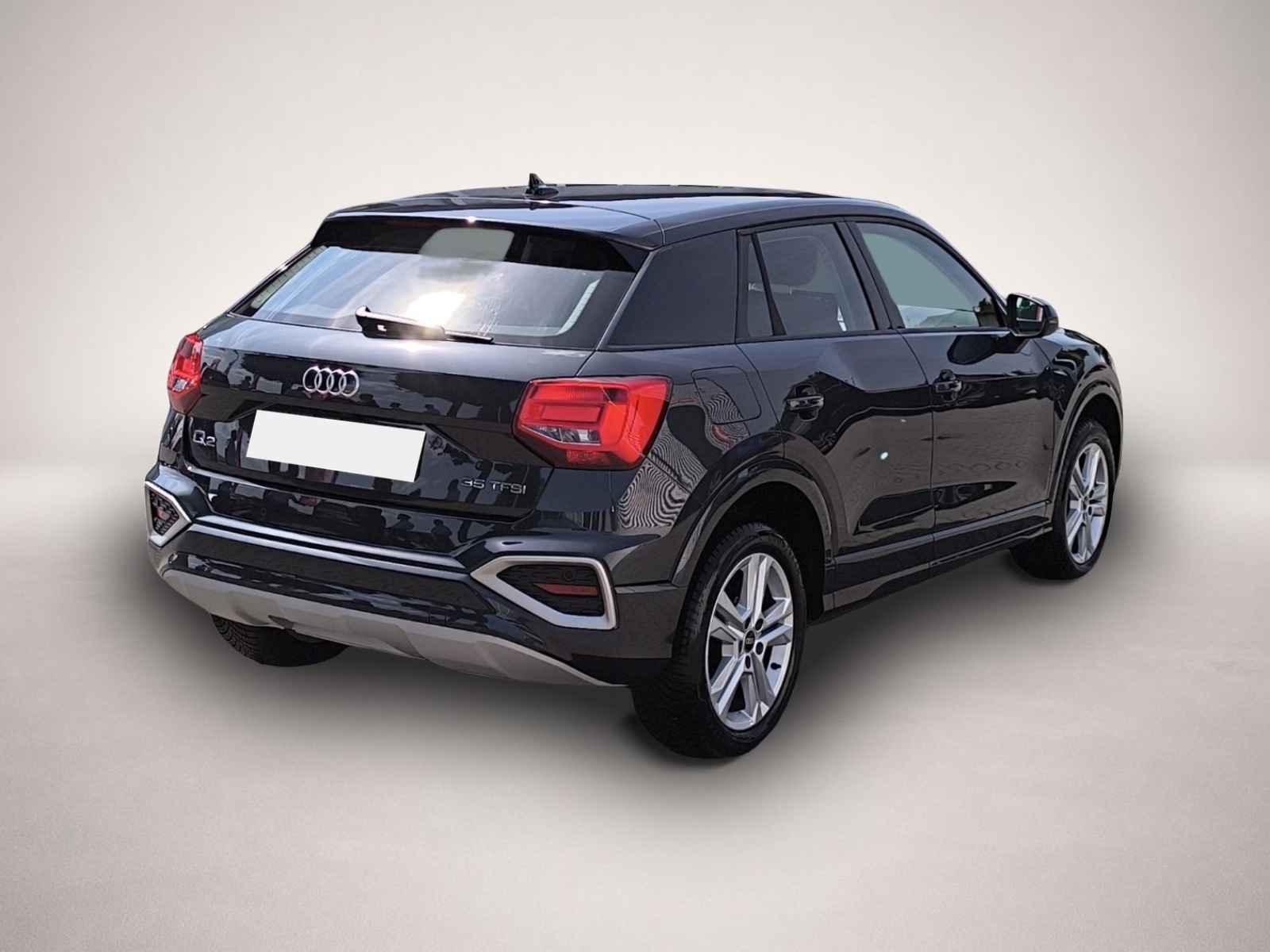 Bild 7 Audi Q2 35 TFSI advanced PDC RFK SHZ