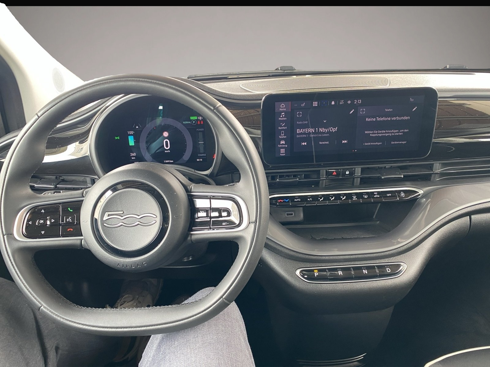 Fotografie des Fiat 500 e Base Navi+SHZ+360+Kam.+KeyLess+KlimaA+AUT